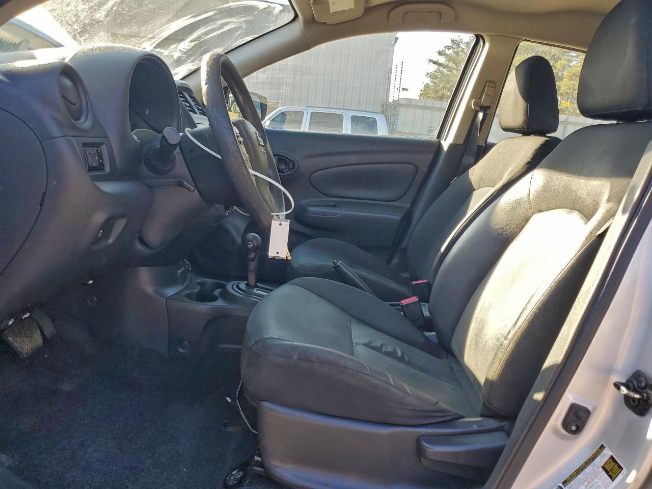 2018 NISSAN VERSA S photo 7