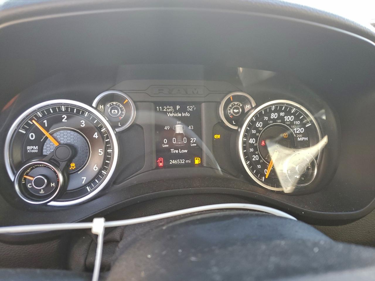 2019 RAM 1500 BIG HORN/LONE STAR photo 9