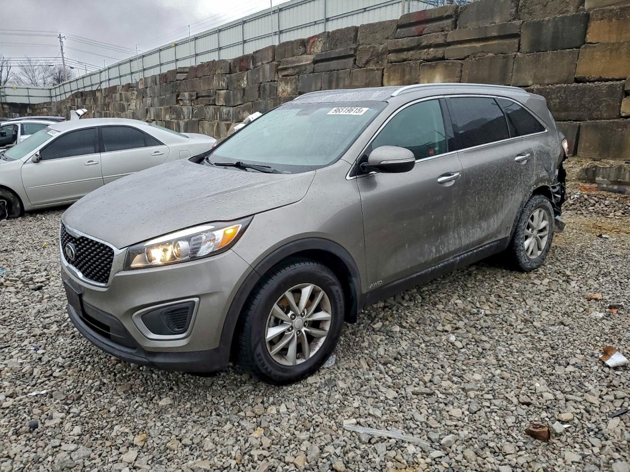 2016 KIA SORENTO
