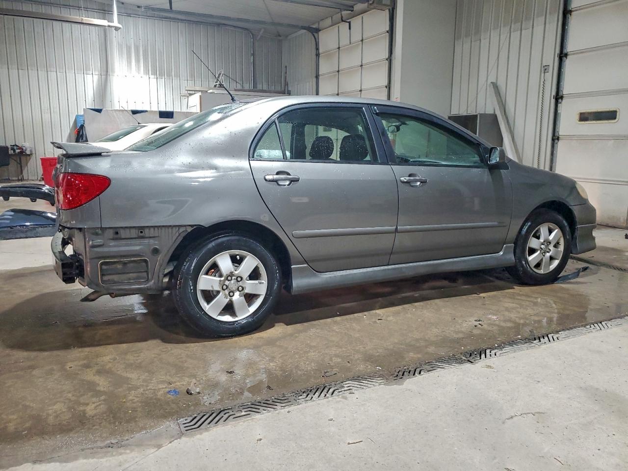 2006 TOYOTA COROLLA CE photo 3
