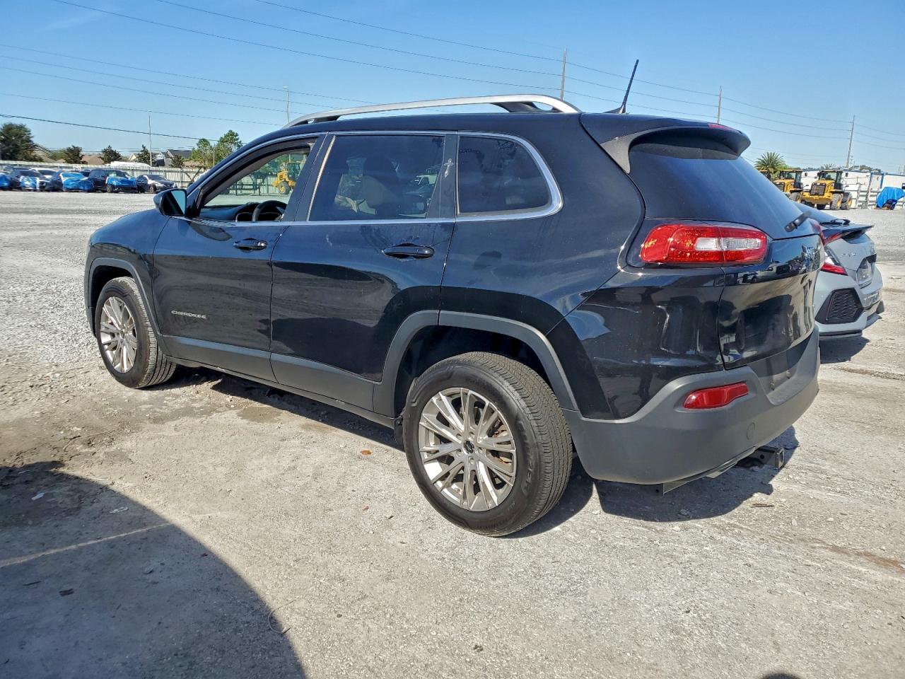 2018 JEEP CHEROKEE LATITUDE photo 4