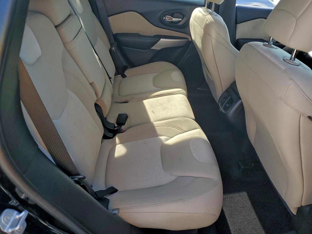 2018 JEEP CHEROKEE LATITUDE photo 31