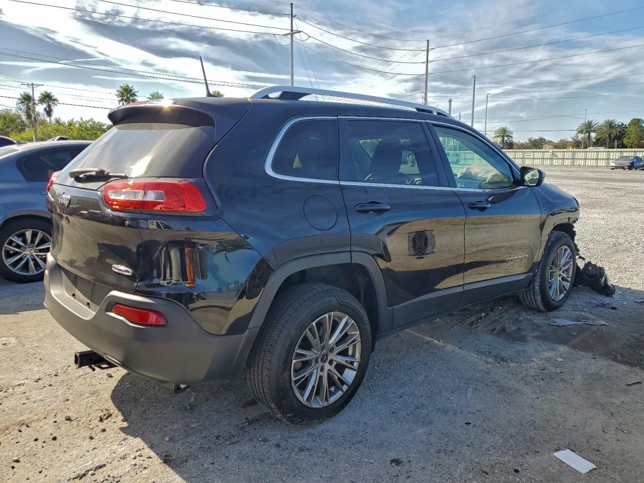2018 JEEP CHEROKEE LATITUDE photo 7