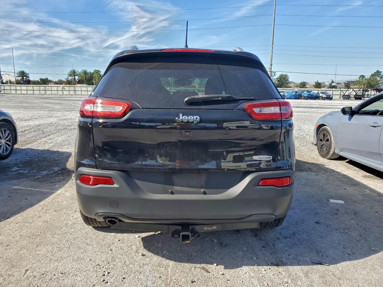 2018 JEEP CHEROKEE LATITUDE photo 16