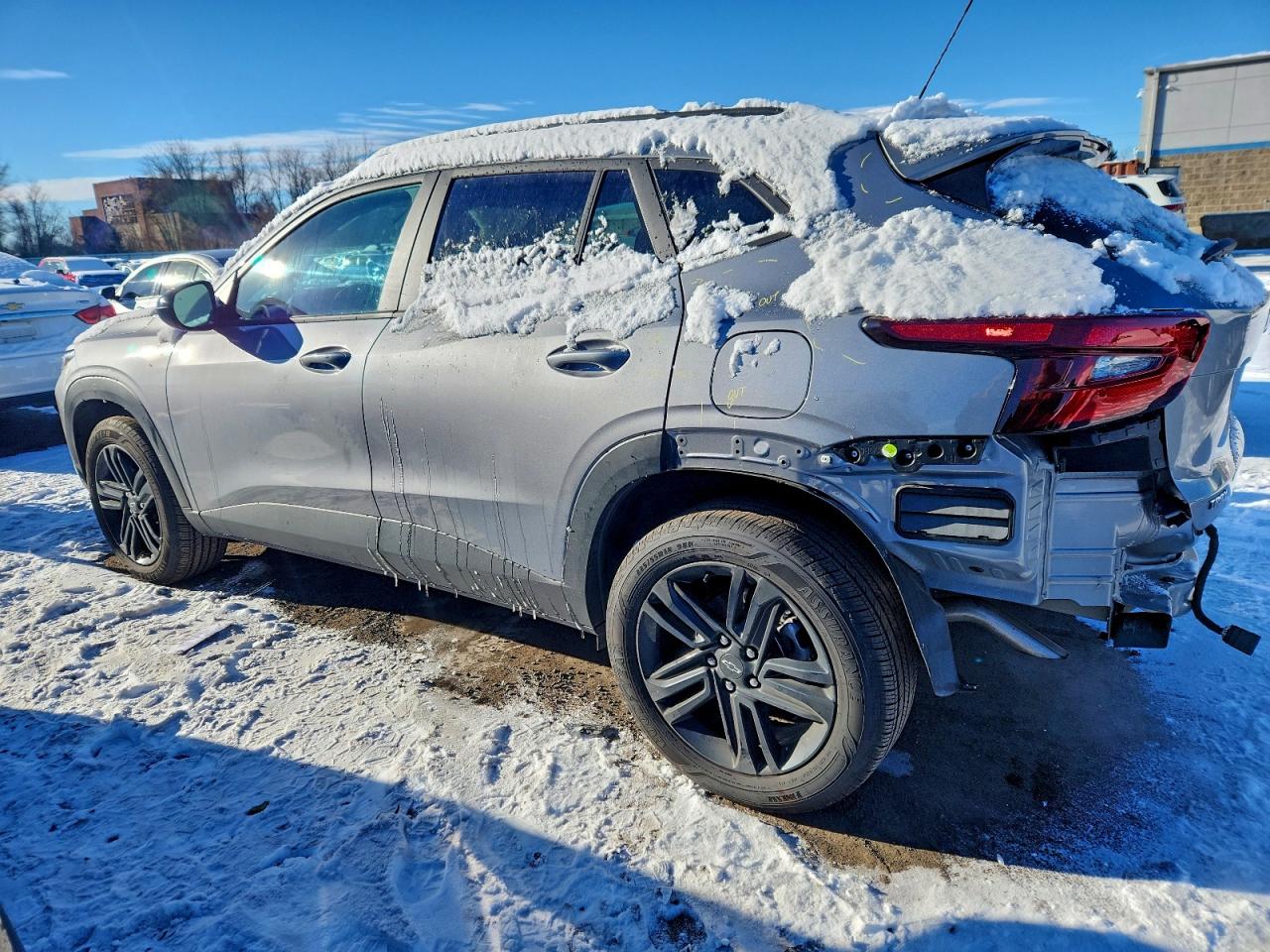 2025 CHEVROLET TRAX ACTIV photo 2