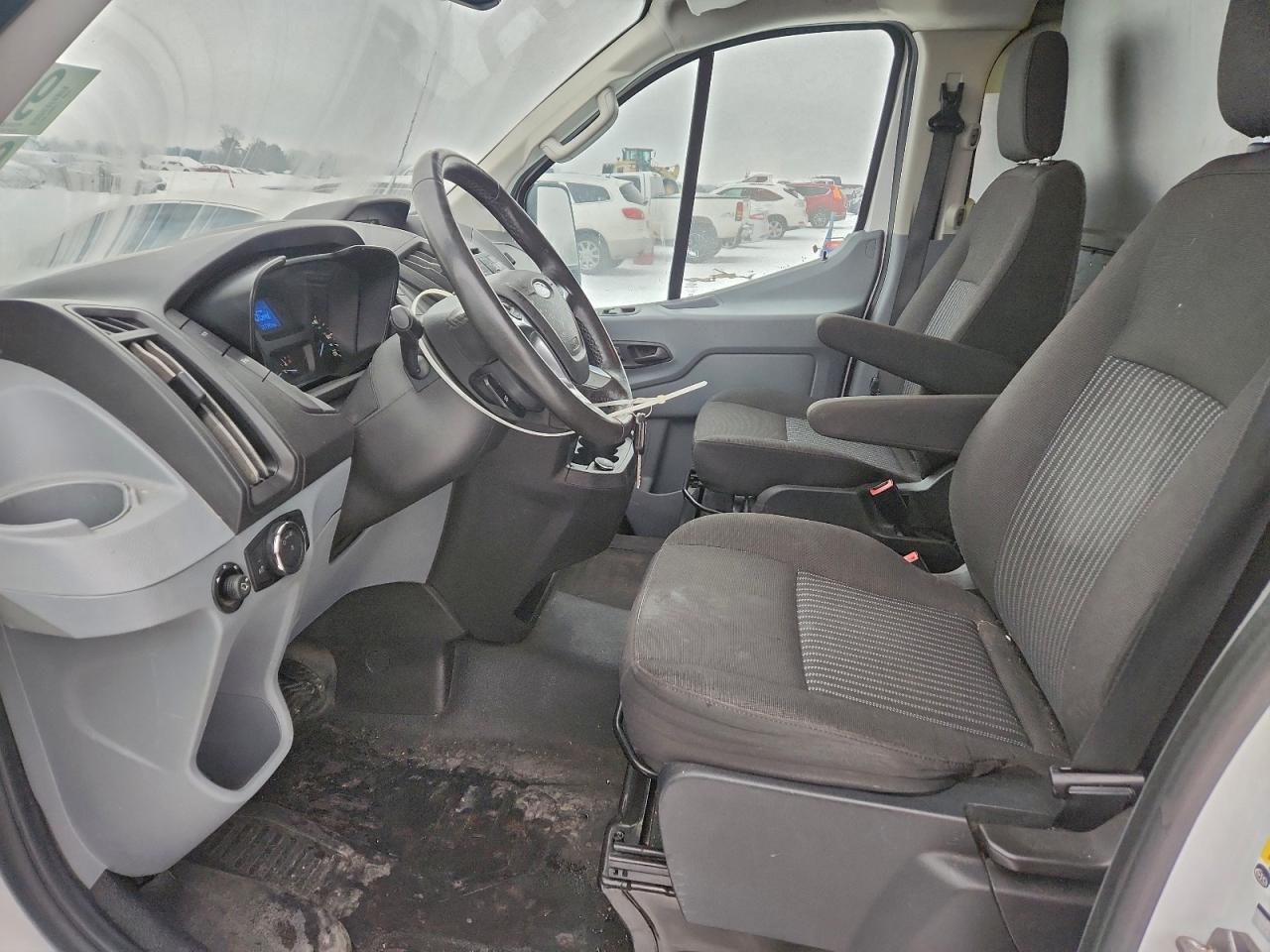 2017 FORD TRANSIT T-150 photo 7