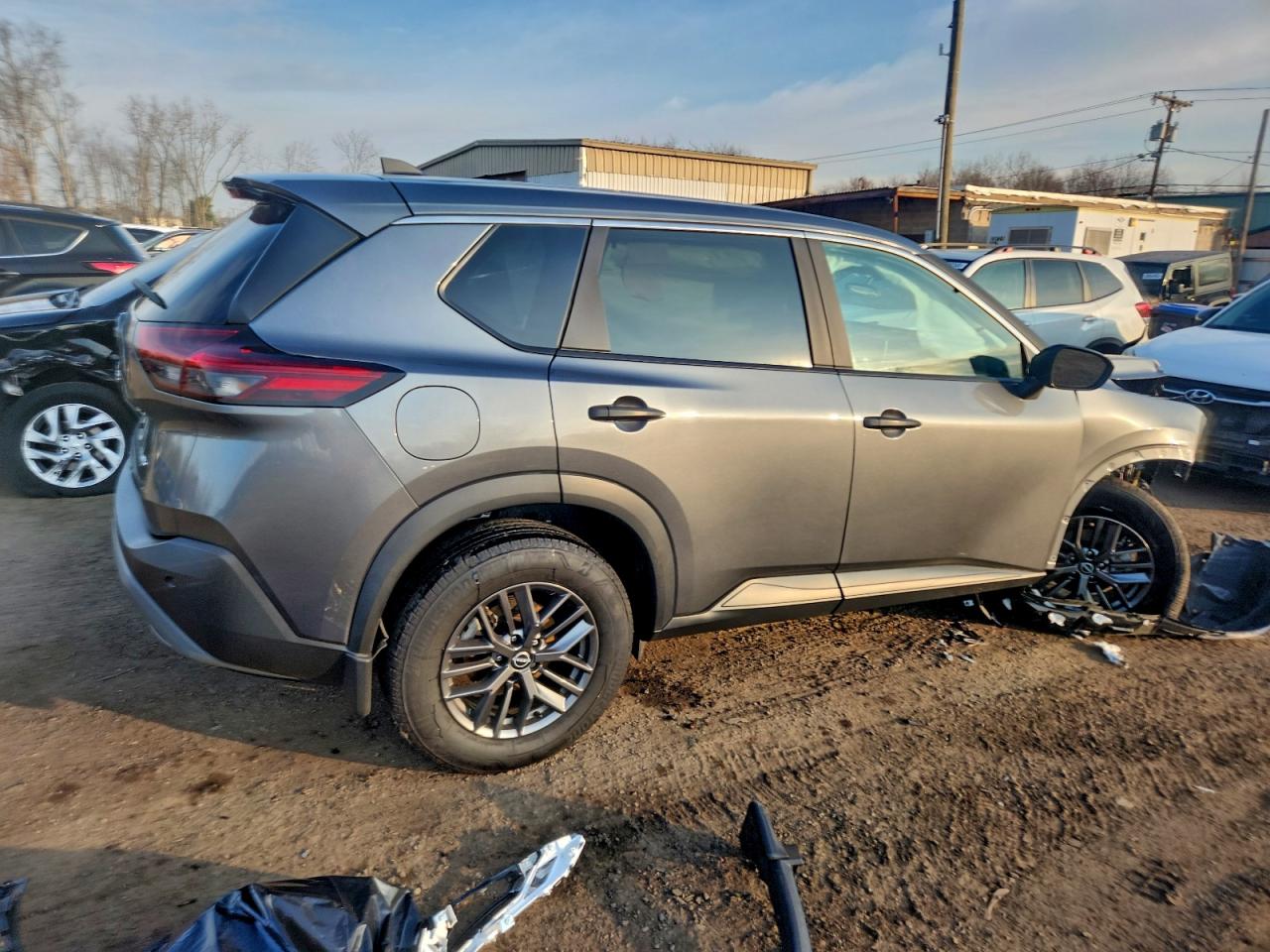 2023 NISSAN ROGUE S photo 3