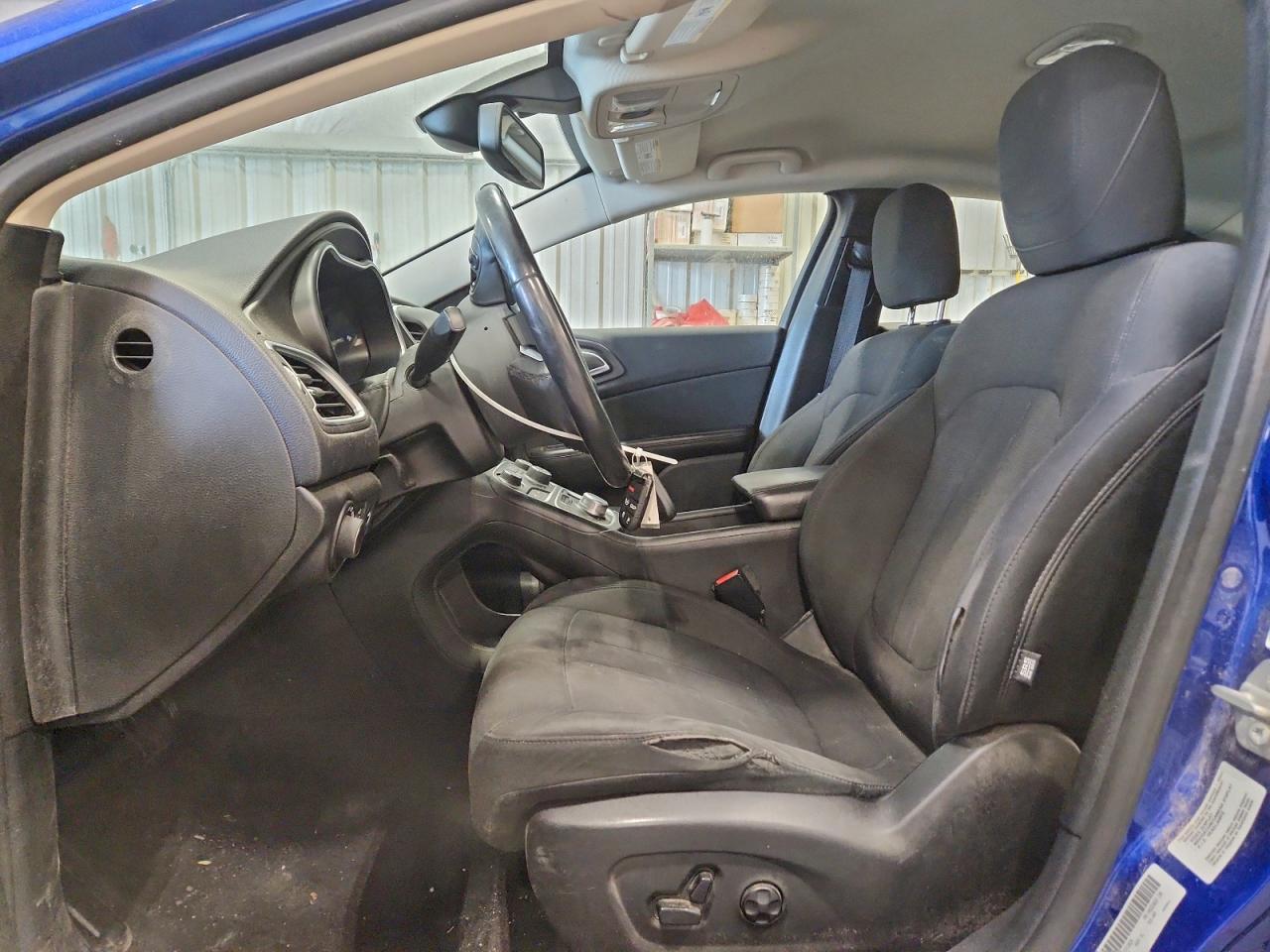 2015 CHRYSLER 200 LIMITED photo 7