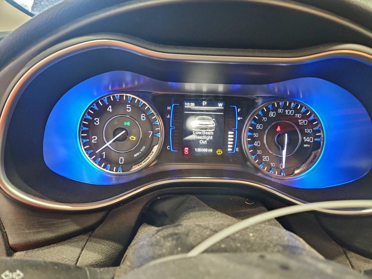 2015 CHRYSLER 200 LIMITED photo 9