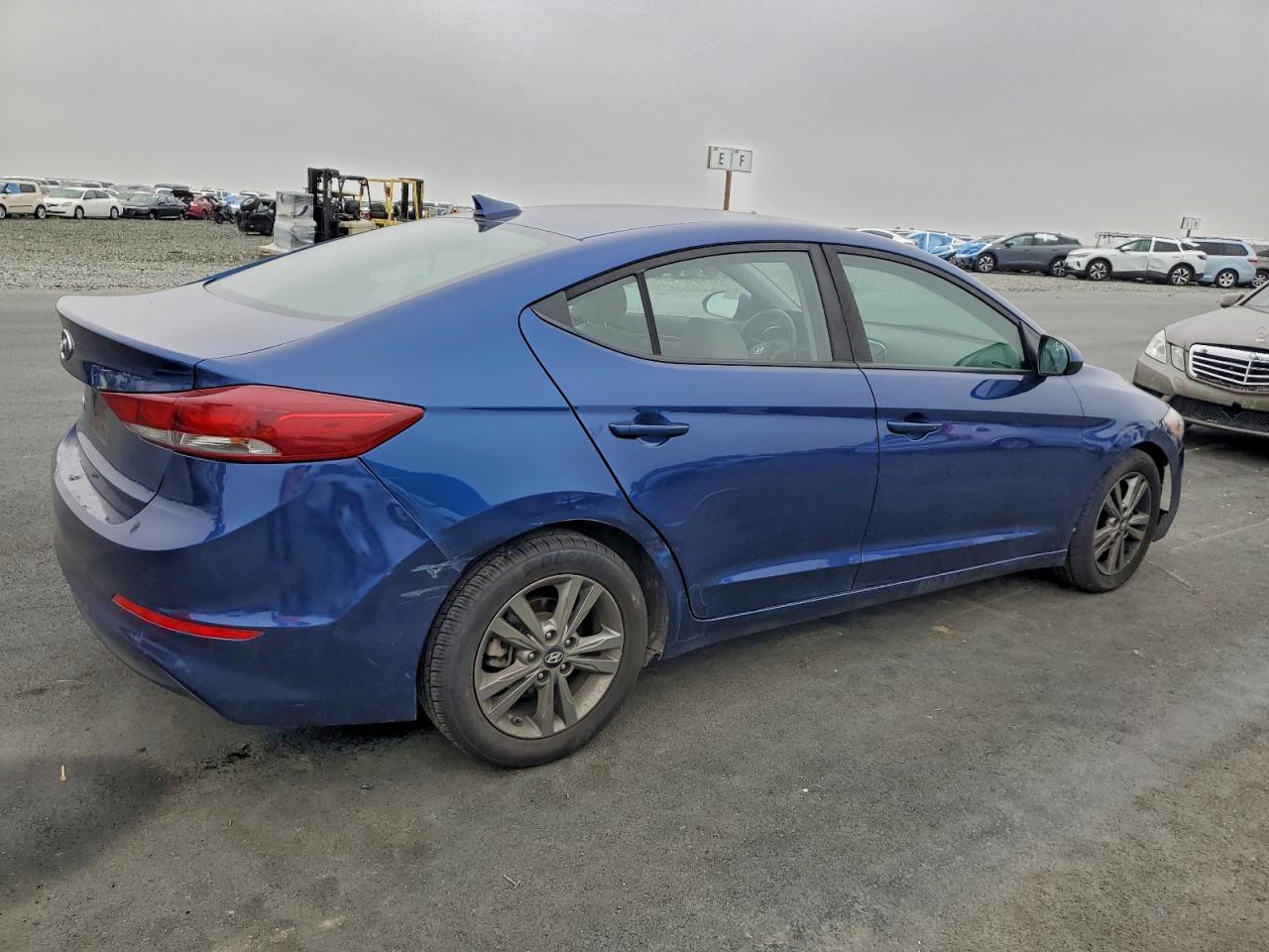 2018 HYUNDAI ELANTRA SEL photo 3