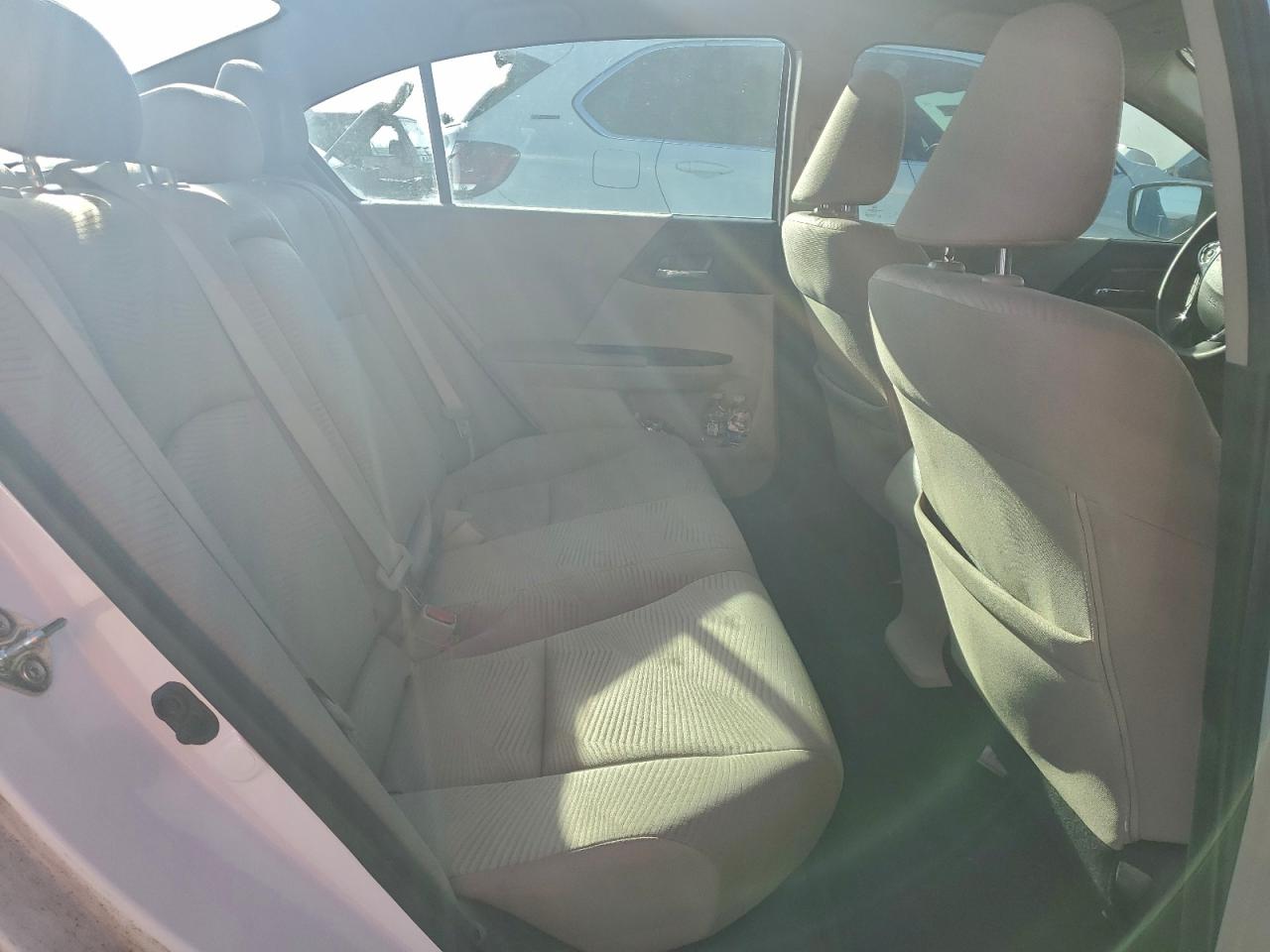 2016 HONDA ACCORD LX photo 10
