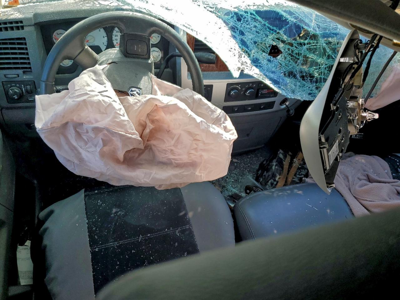 2006 DODGE RAM 1500 ST photo 8