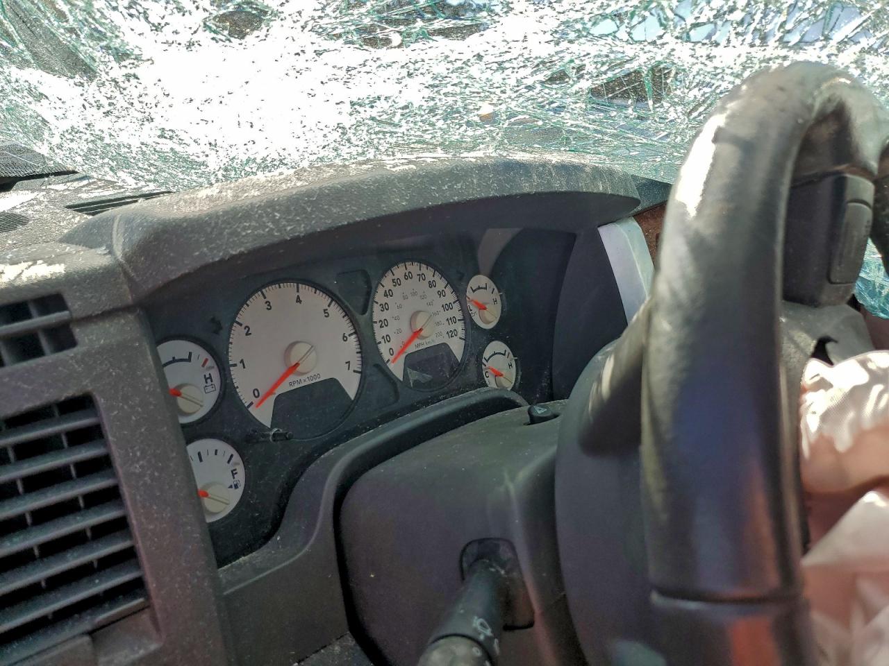 2006 DODGE RAM 1500 ST photo 9