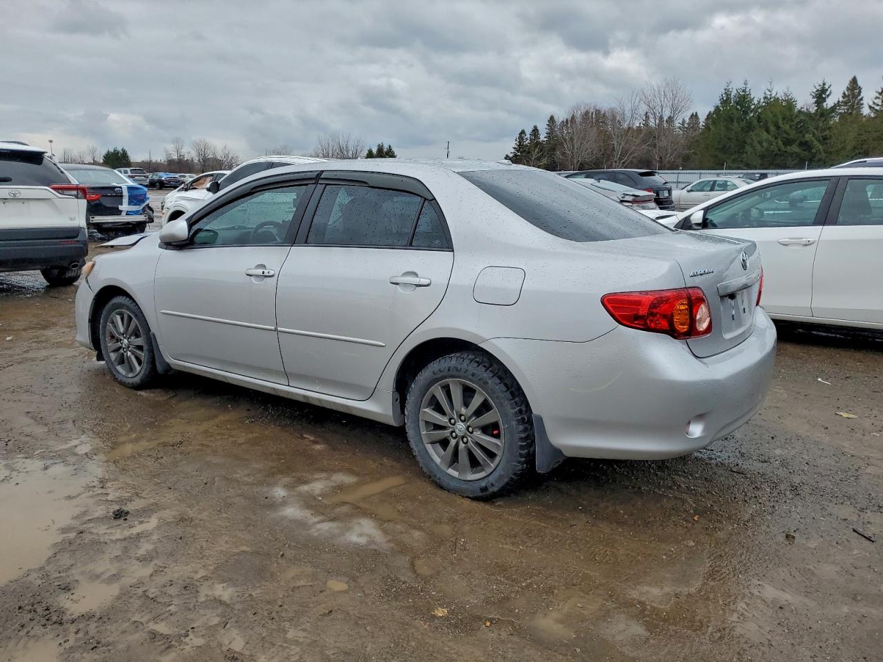 2010 TOYOTA COROLLA BASE photo 2
