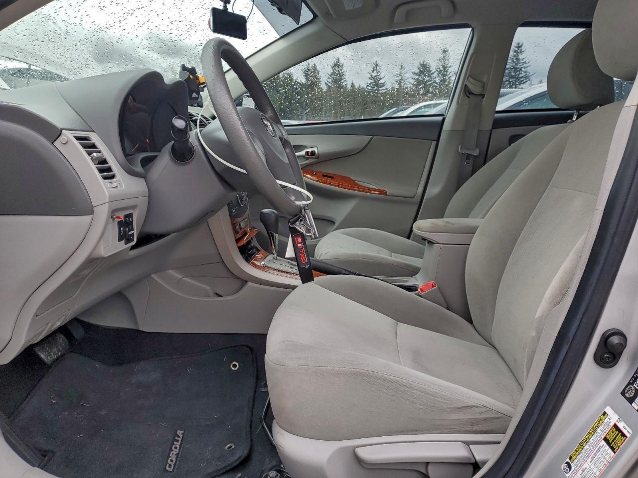 2010 TOYOTA COROLLA BASE photo 7