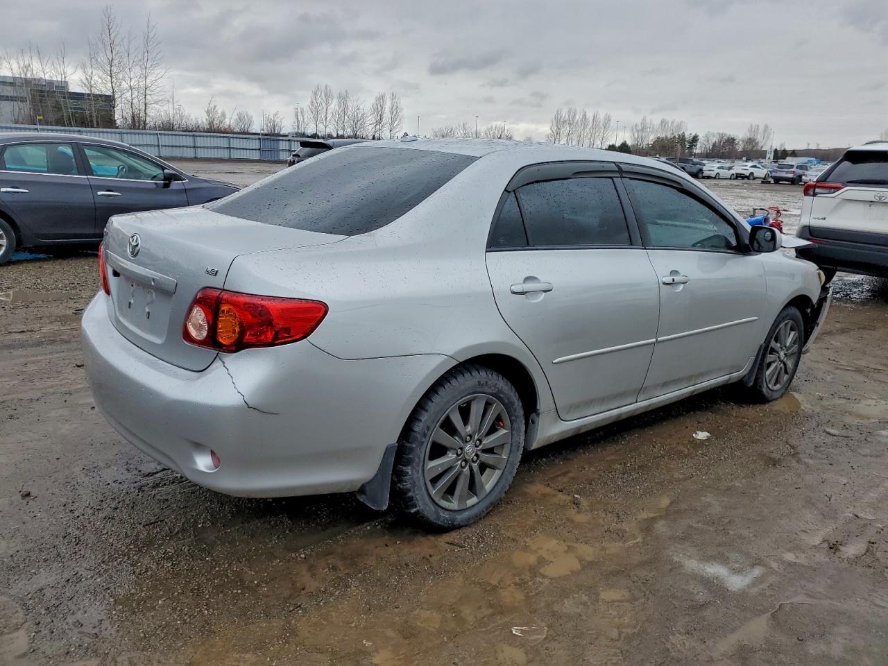 2010 TOYOTA COROLLA BASE photo 3