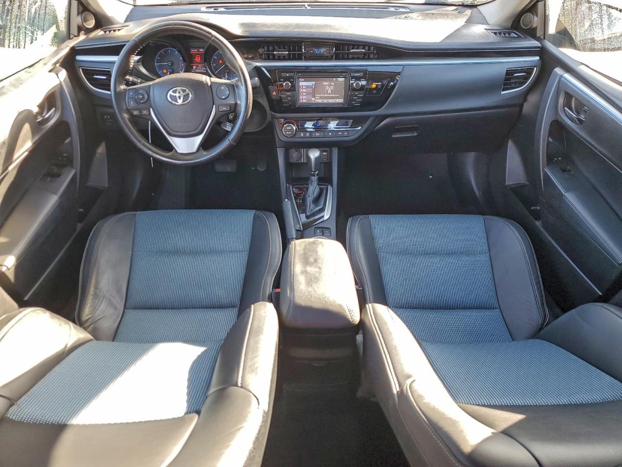 2016 TOYOTA COROLLA L photo 15