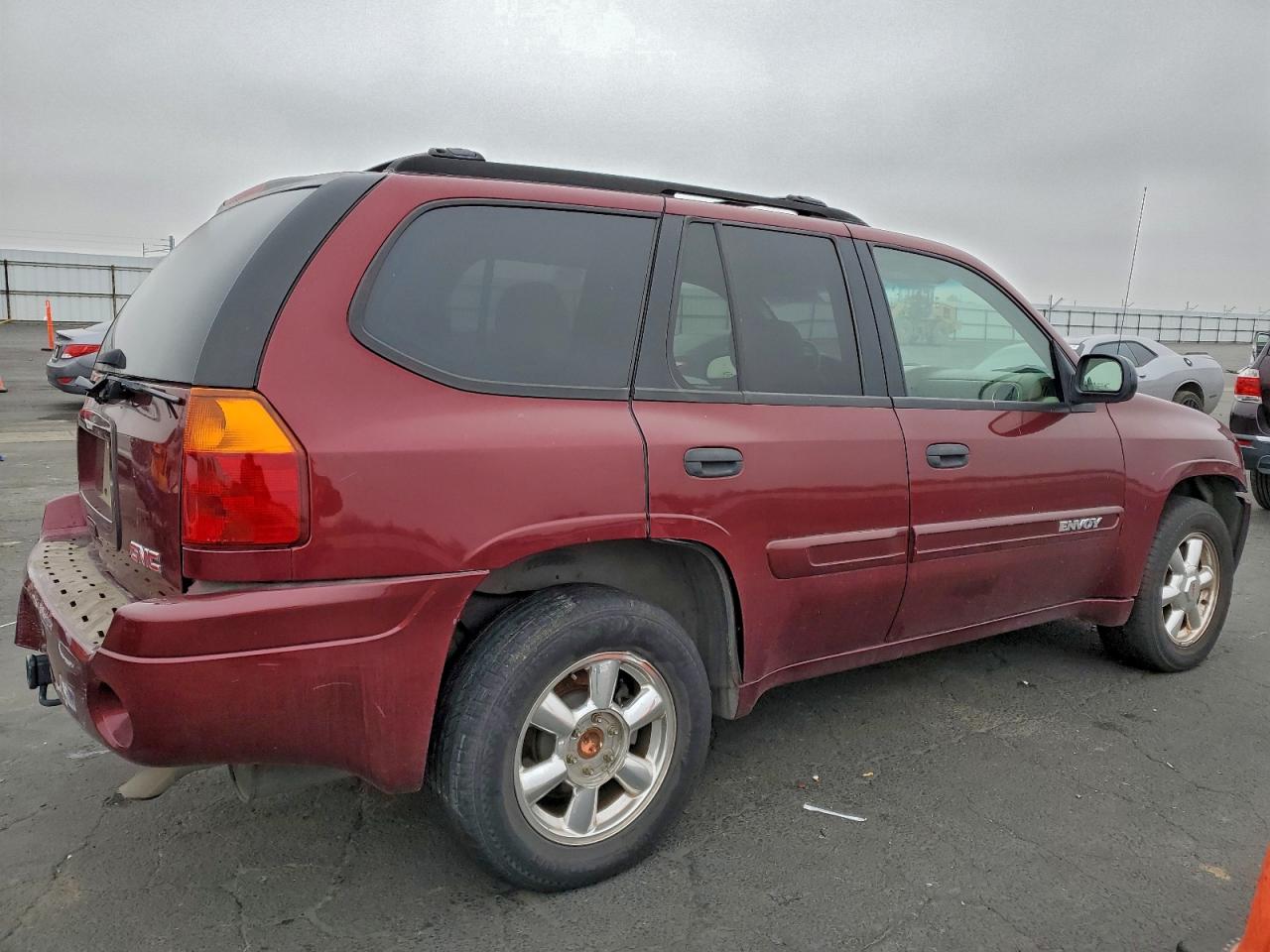 2004 GMC ENVOY photo 5