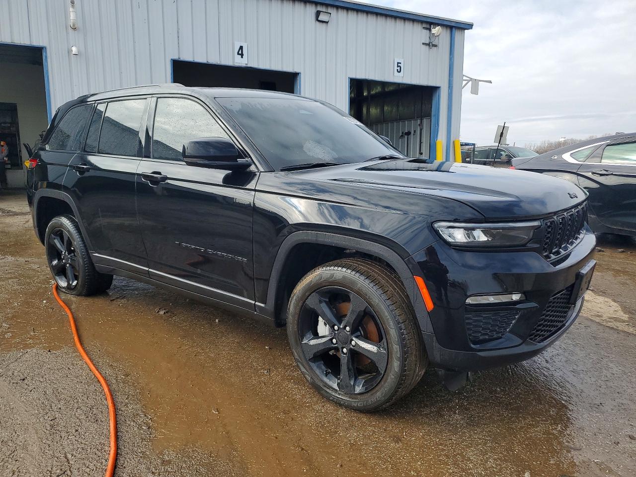 2024 JEEP GRAND CHEROKEE LIMITED photo 4