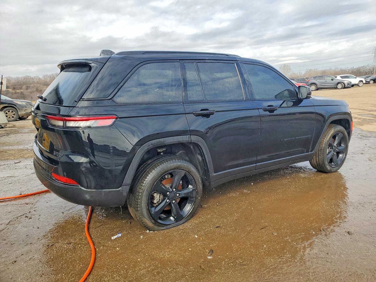 2024 JEEP GRAND CHEROKEE LIMITED photo 3