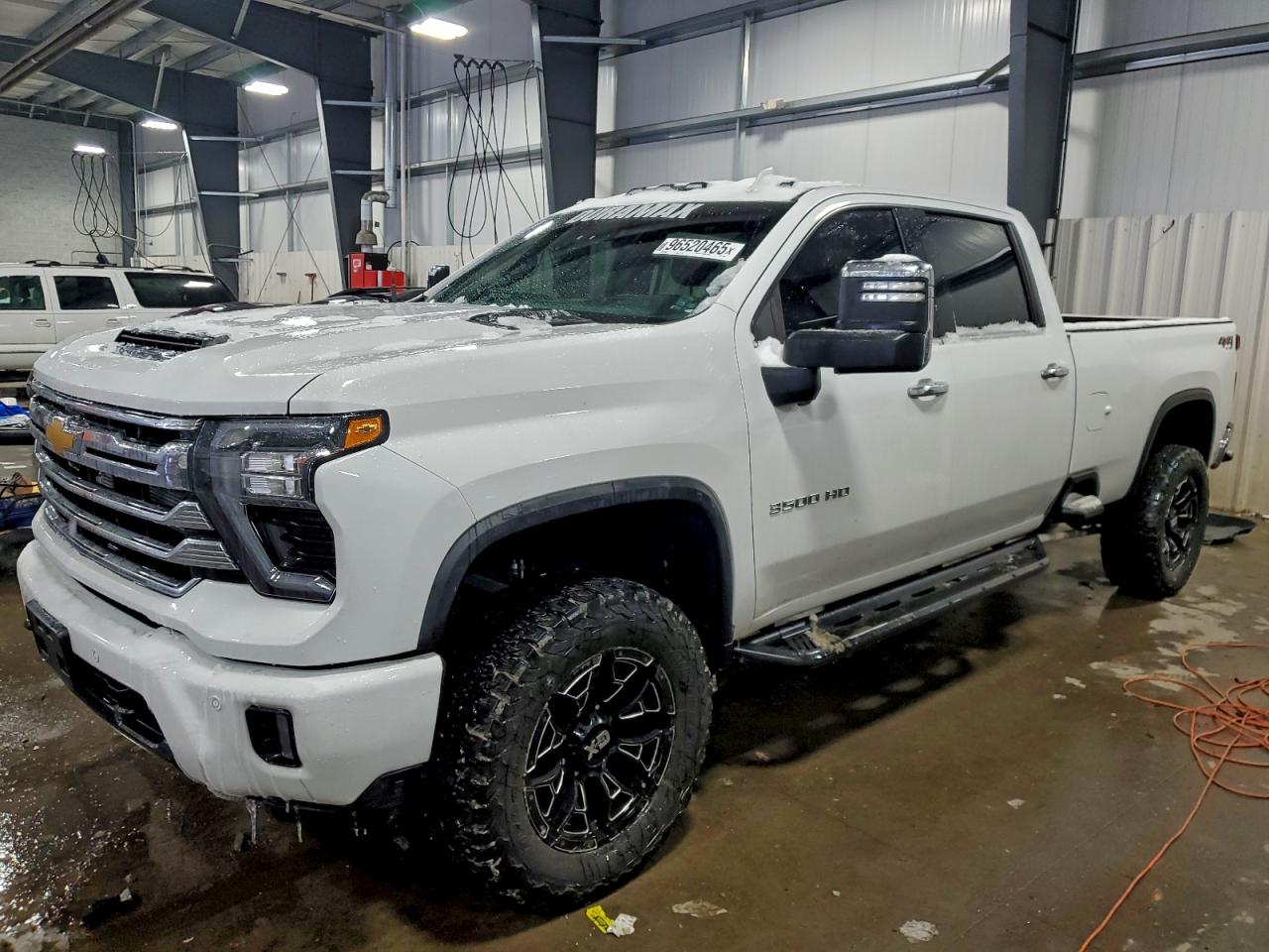 2020 CHEVROLET SILVERADO K3500 LTZ — NORMAL WEAR damage — photo 1