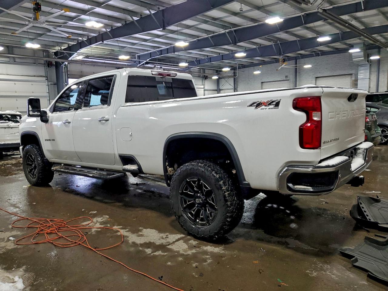 2020 CHEVROLET SILVERADO K3500 LTZ photo 2