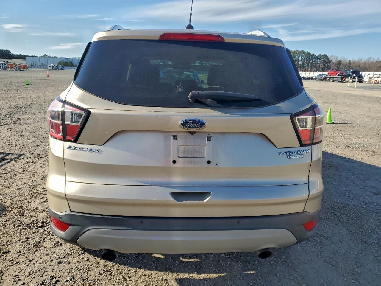 2017 FORD ESCAPE TITANIUM photo 6