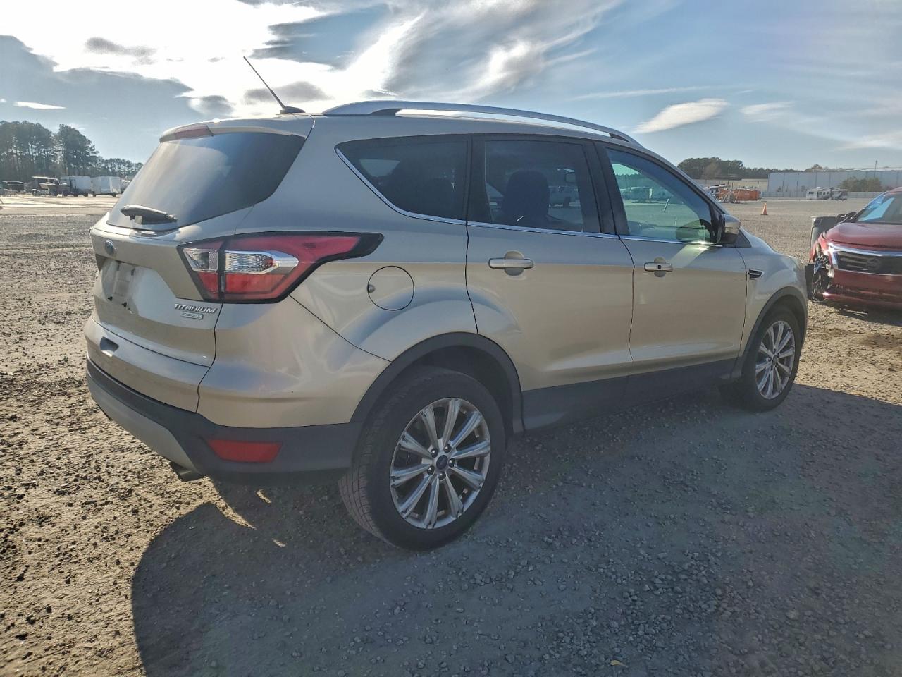 2017 FORD ESCAPE TITANIUM photo 3