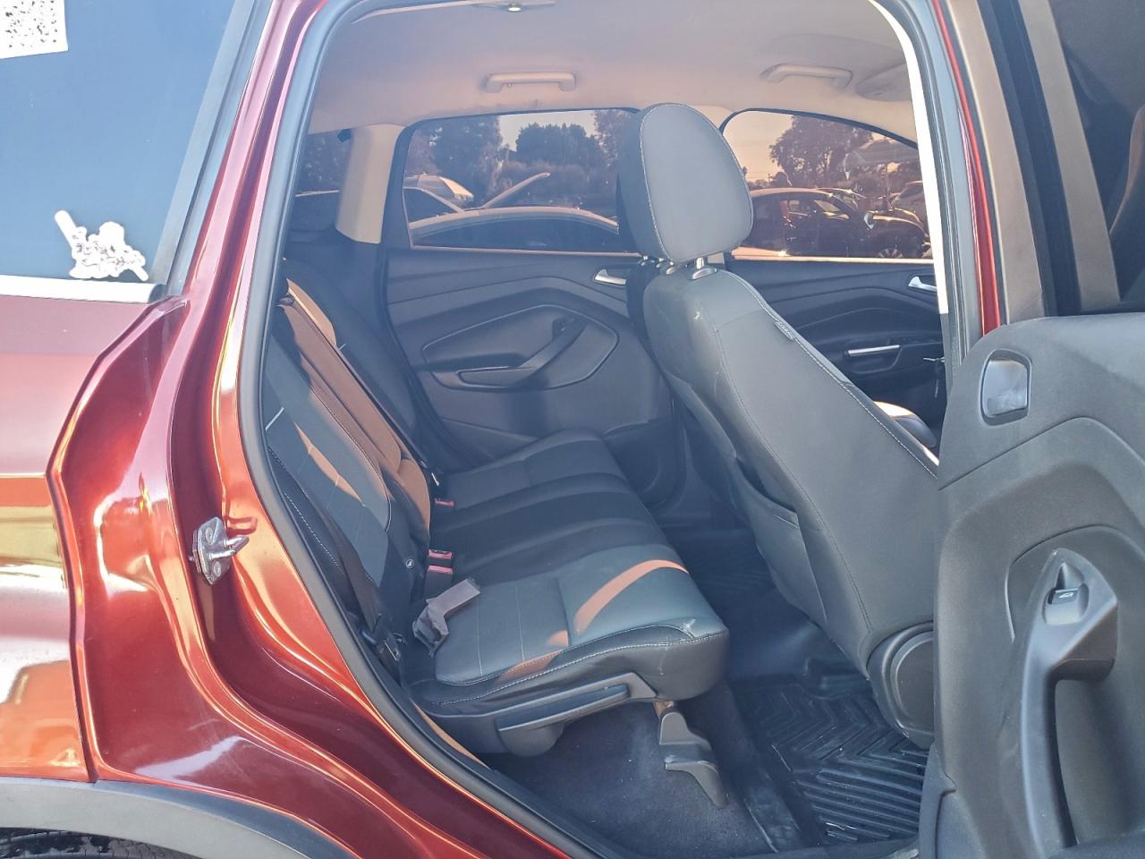 2015 FORD ESCAPE SE photo 10