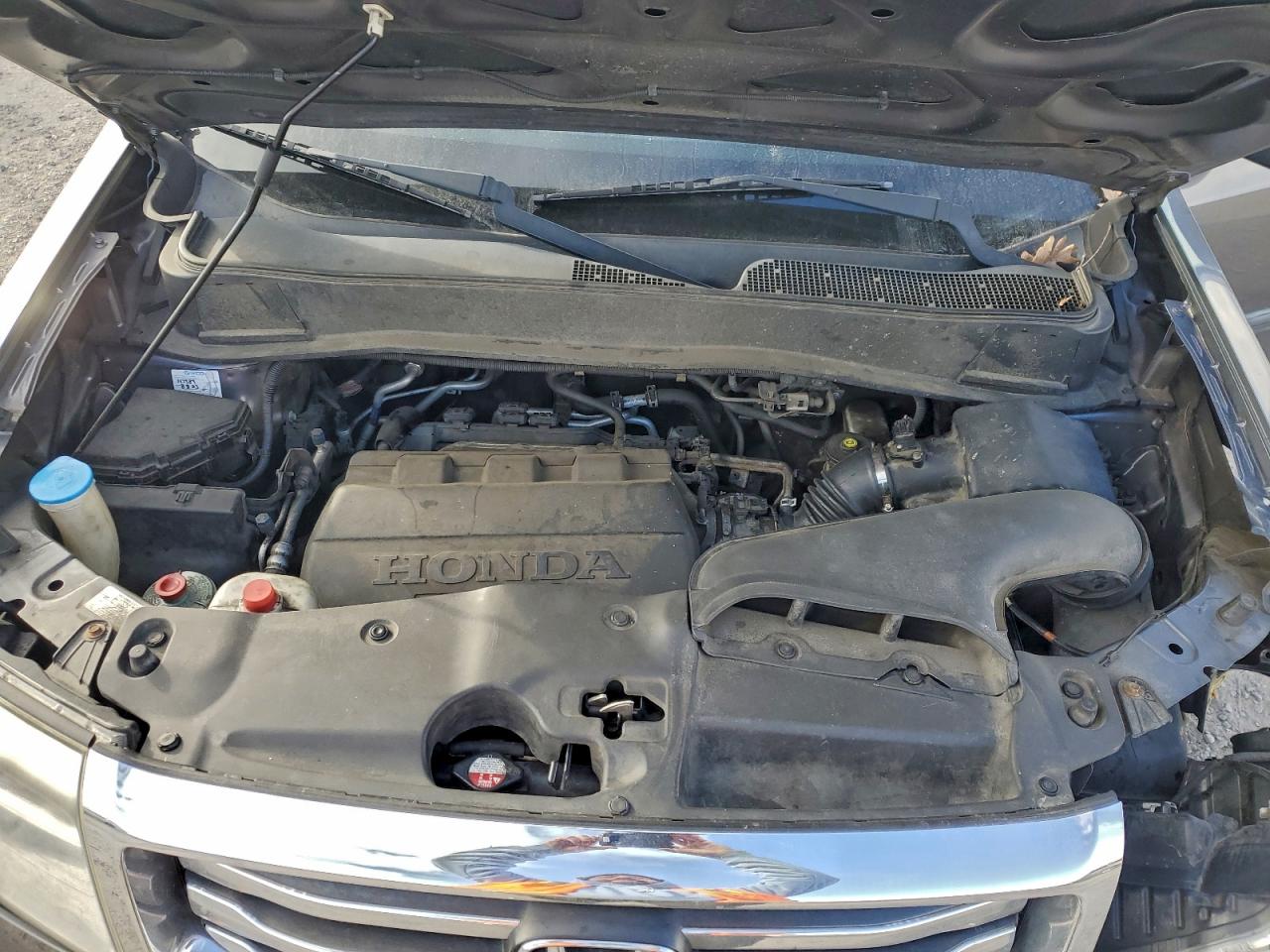 2015 HONDA PILOT LX photo 12