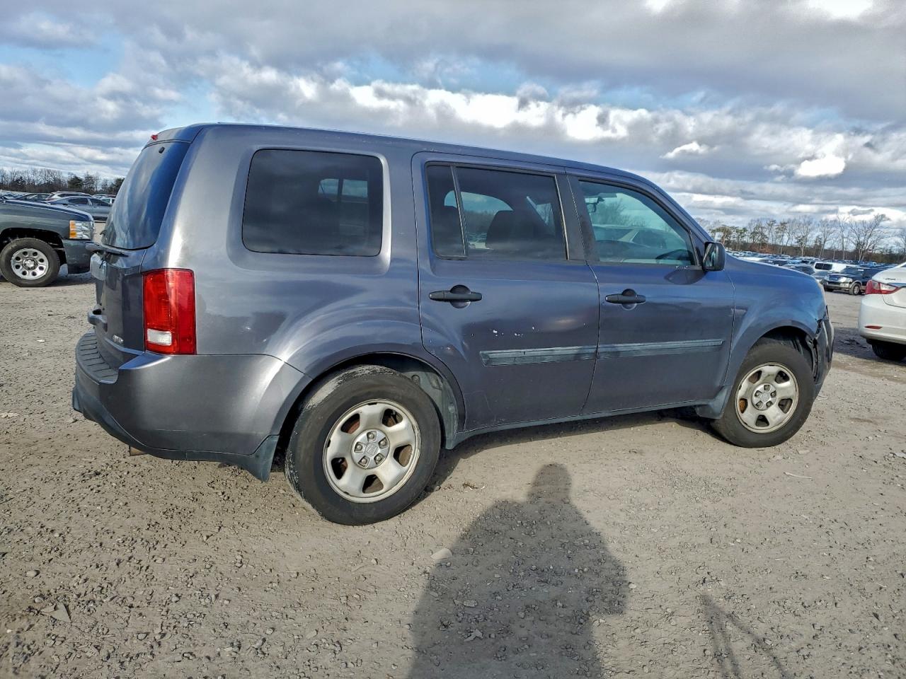 2015 HONDA PILOT LX photo 3