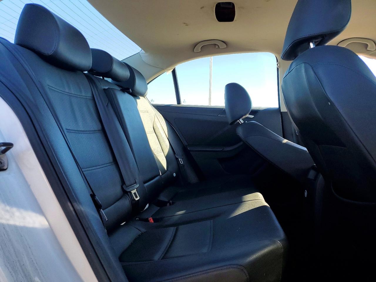 2012 VOLKSWAGEN JETTA SE photo 10