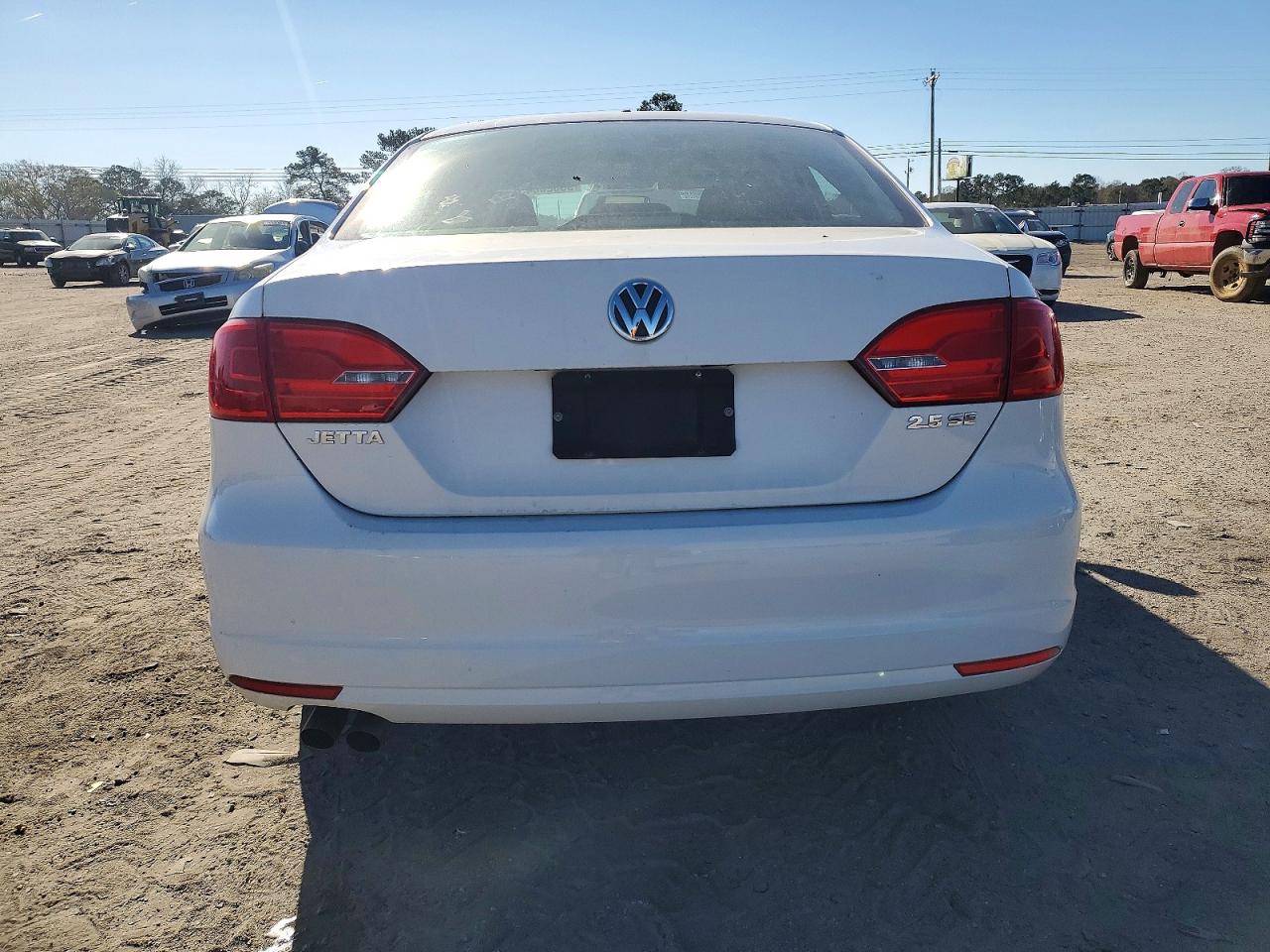 2012 VOLKSWAGEN JETTA SE photo 6