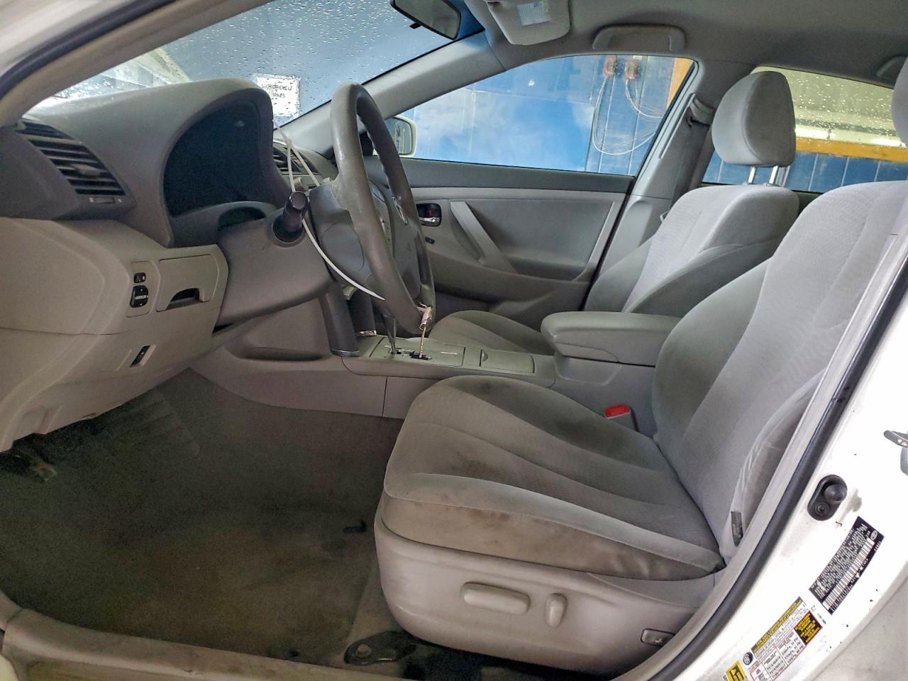 2010 TOYOTA CAMRY BASE photo 7