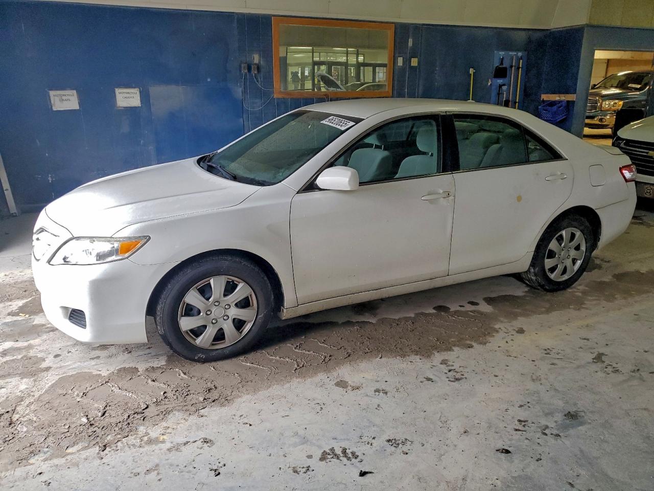 2010 TOYOTA CAMRY