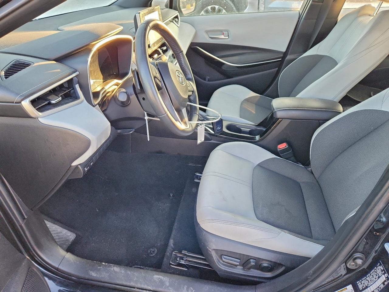 2022 TOYOTA COROLLA XSE photo 7
