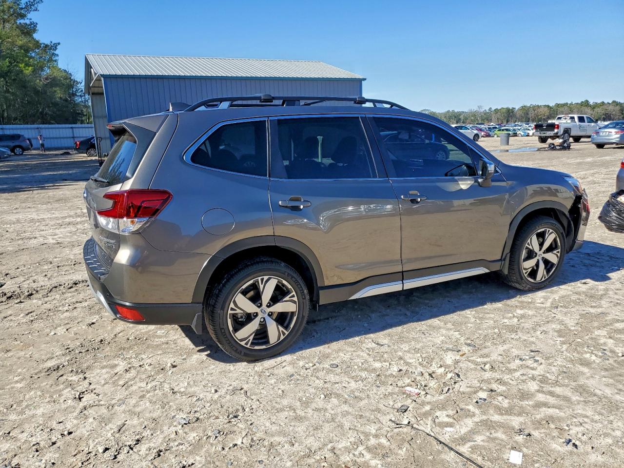 2020 SUBARU FORESTER TOURING photo 3