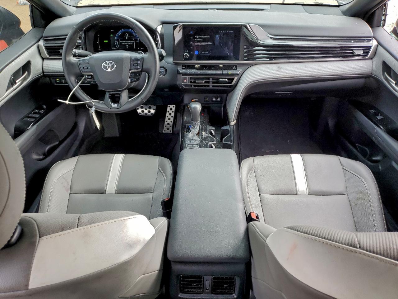 2025 TOYOTA CAMRY XSE photo 22