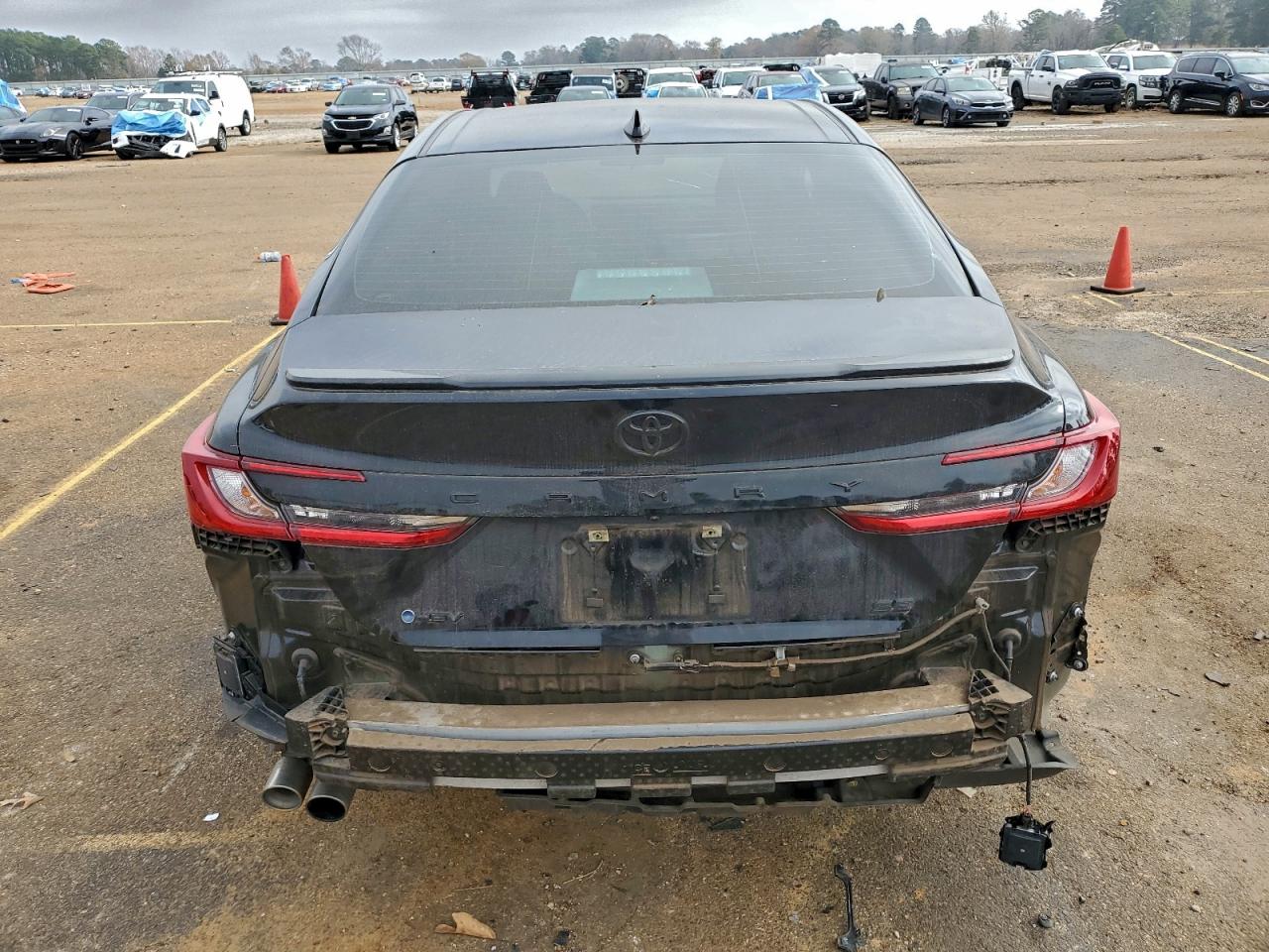 2025 TOYOTA CAMRY XSE photo 16