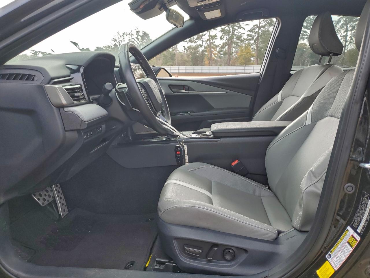 2025 TOYOTA CAMRY XSE photo 19