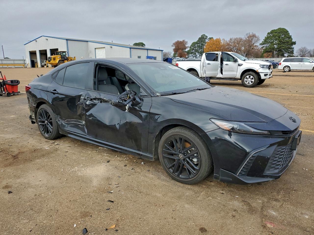 2025 TOYOTA CAMRY XSE photo 10