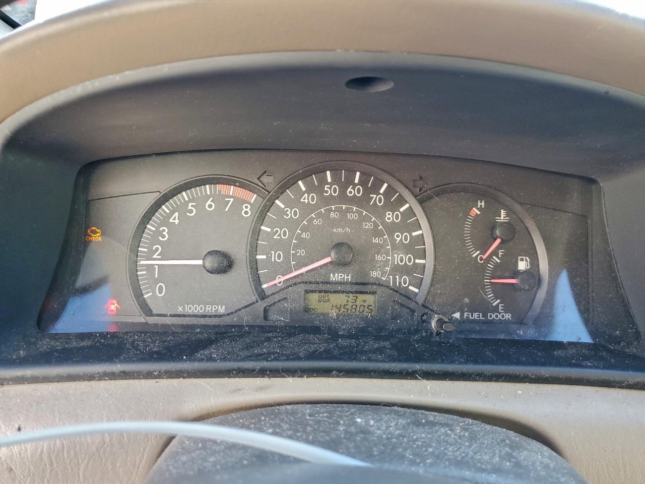 2005 TOYOTA COROLLA CE photo 9