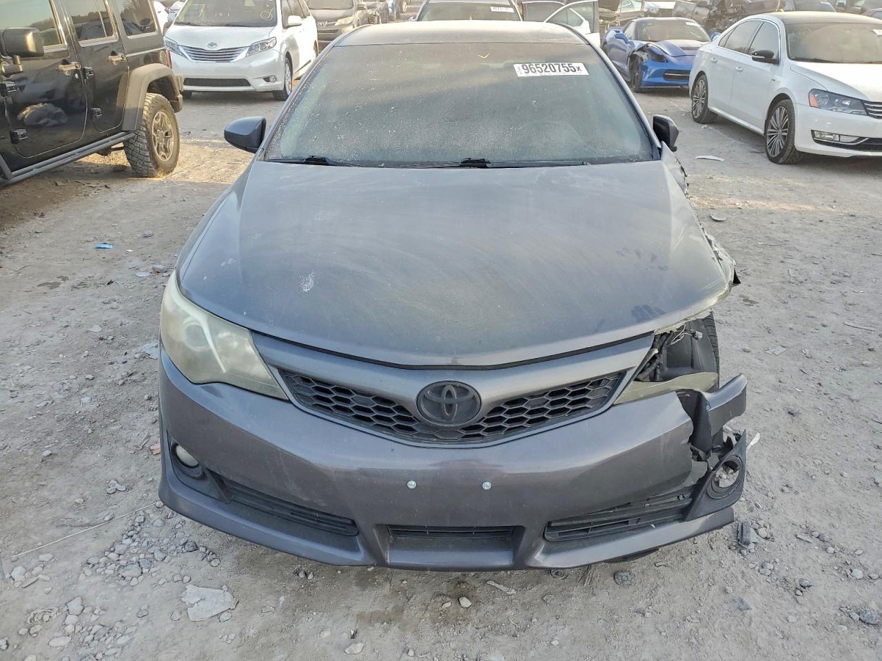 2013 TOYOTA CAMRY L photo 5