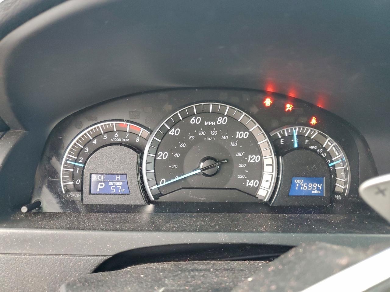 2013 TOYOTA CAMRY L photo 9