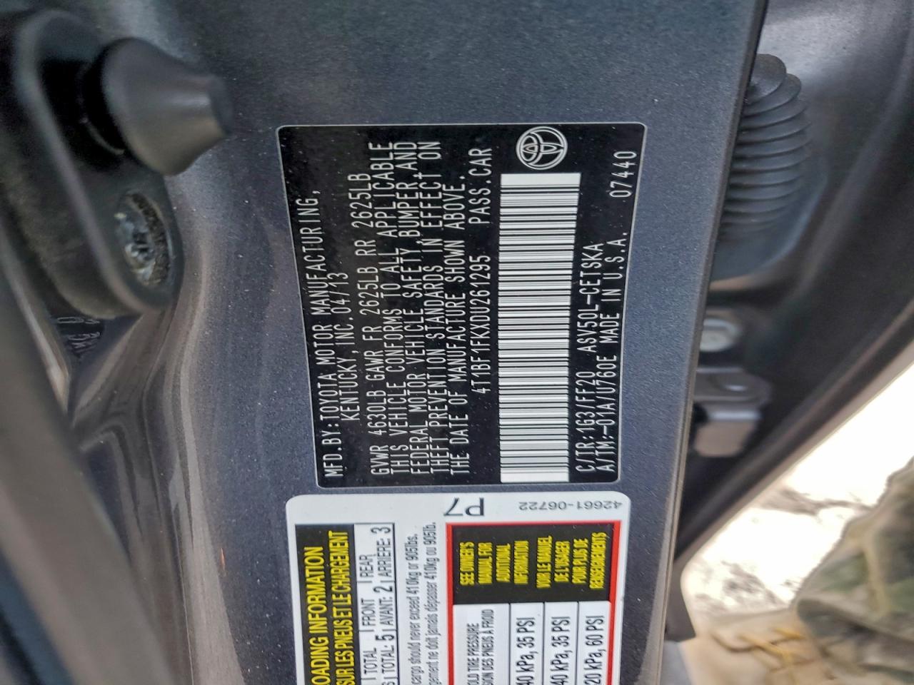 2013 TOYOTA CAMRY L photo 12