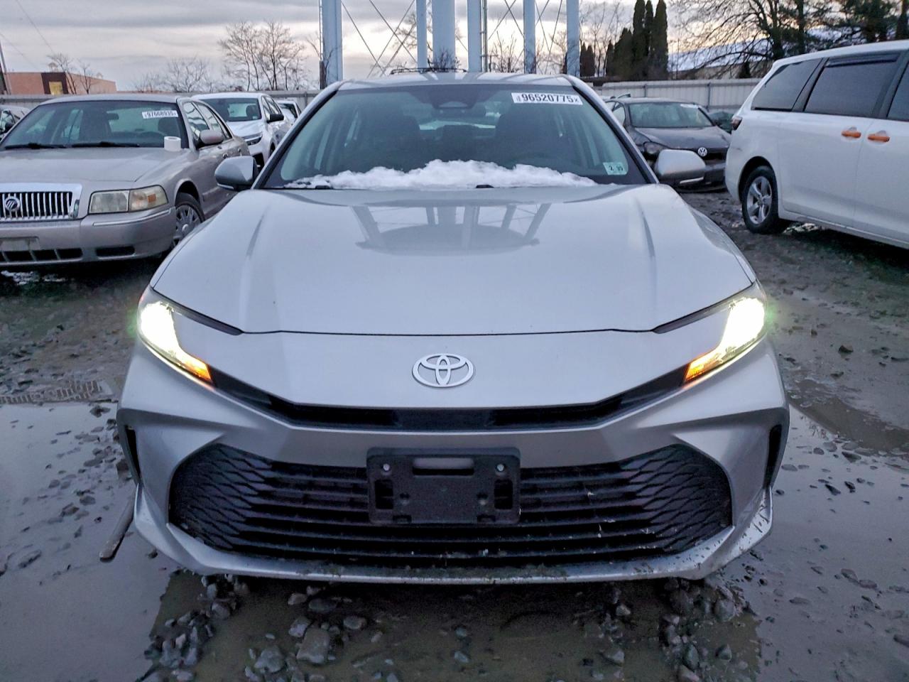 2025 TOYOTA CAMRY XSE photo 5
