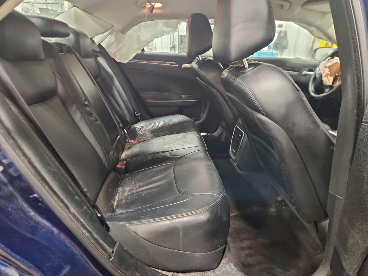 2016 CHRYSLER 300 LIMITED photo 10