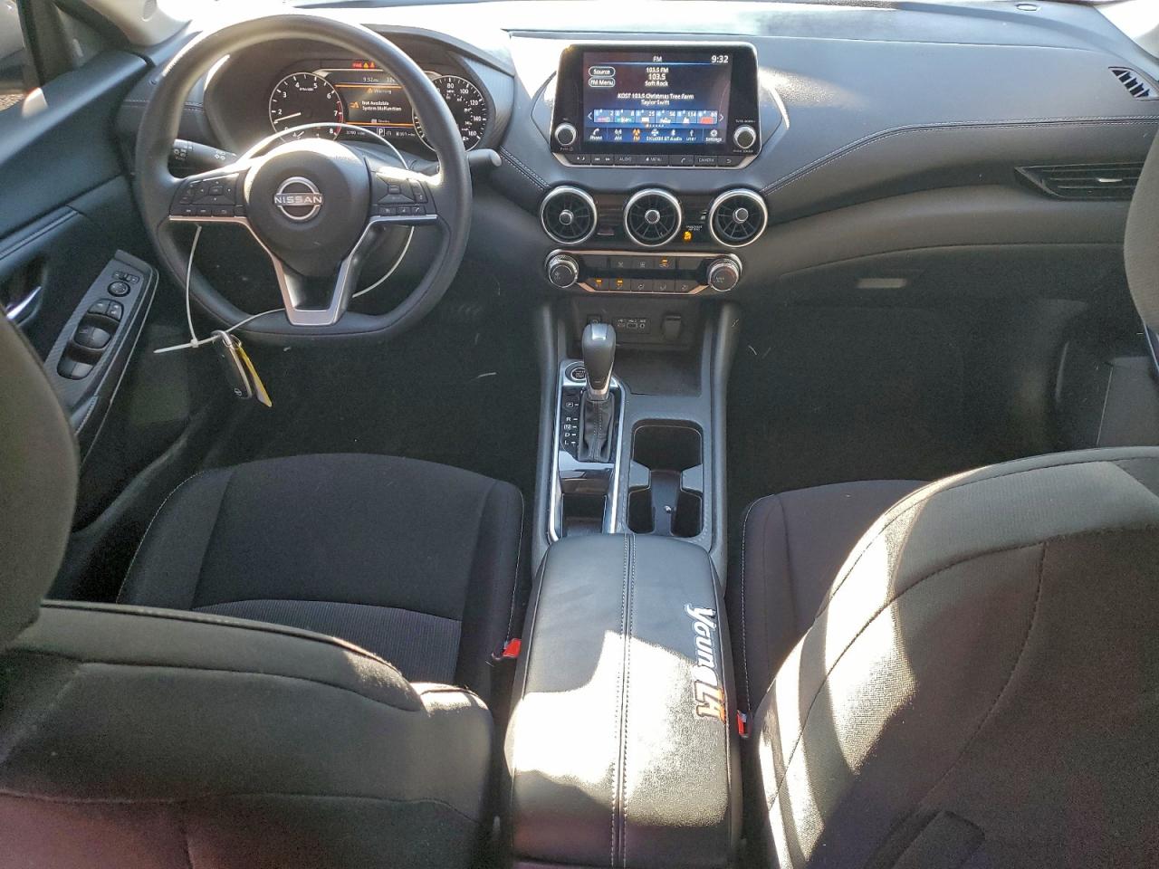 2025 NISSAN SENTRA SV photo 8