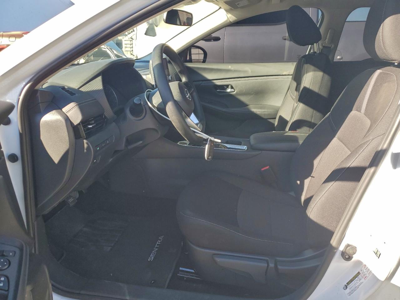 2025 NISSAN SENTRA SV photo 7