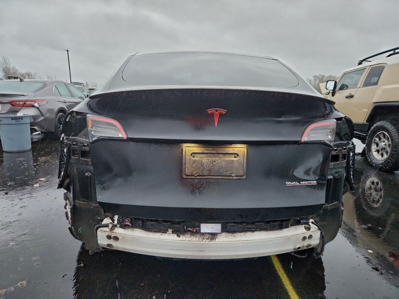 2021 TESLA MODEL Y photo 11